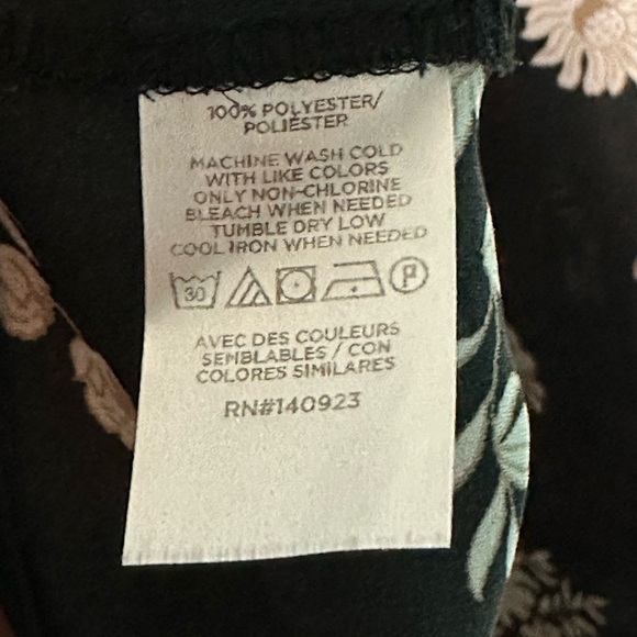 LOFT Large floral blouse - Picture 5 of 5